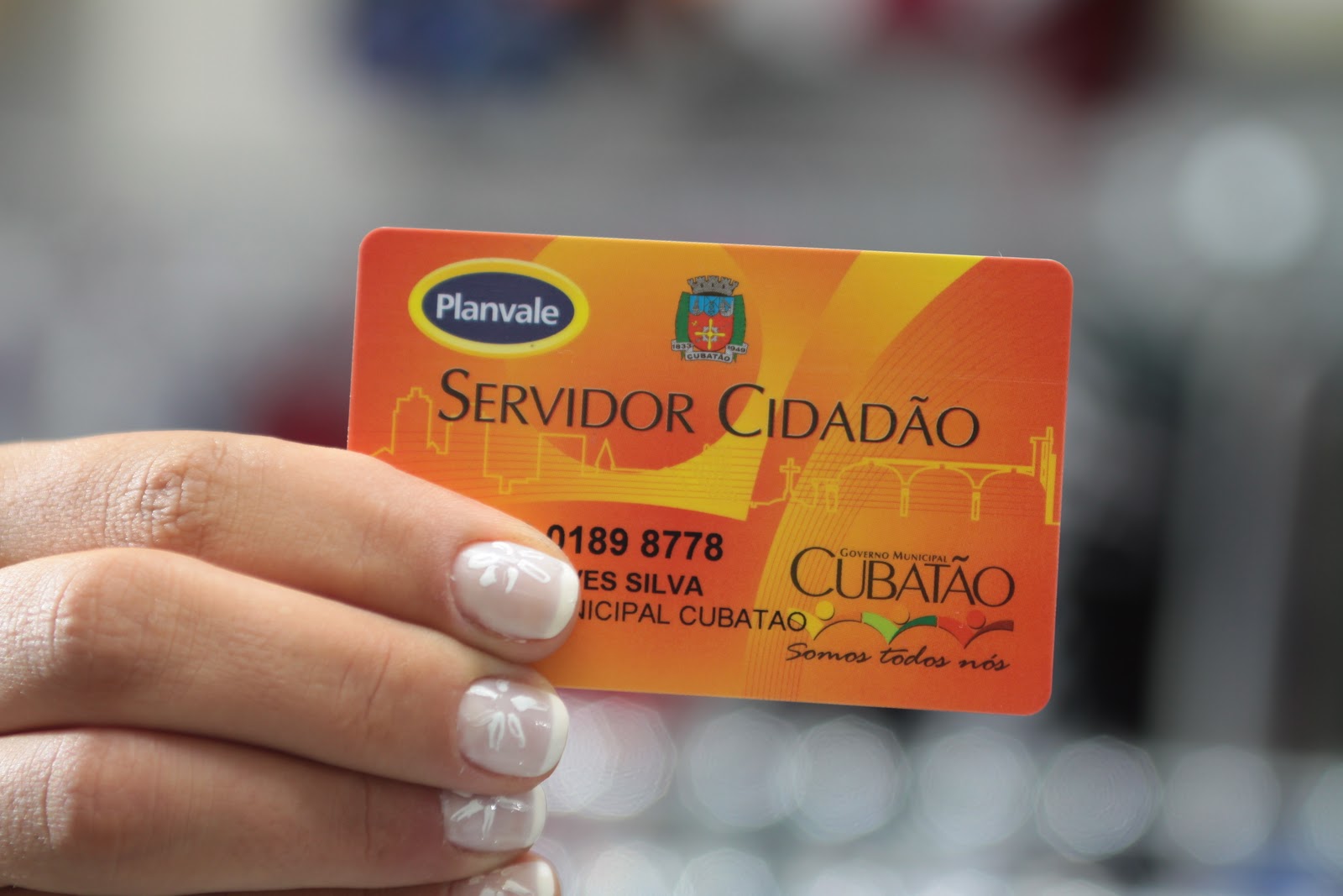 Servidores e o comércio em geral contabilizam perdas sem o Cartão Servidor Cidadão.