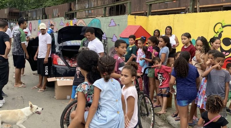 Páscoa Solidária na Vila Esperança